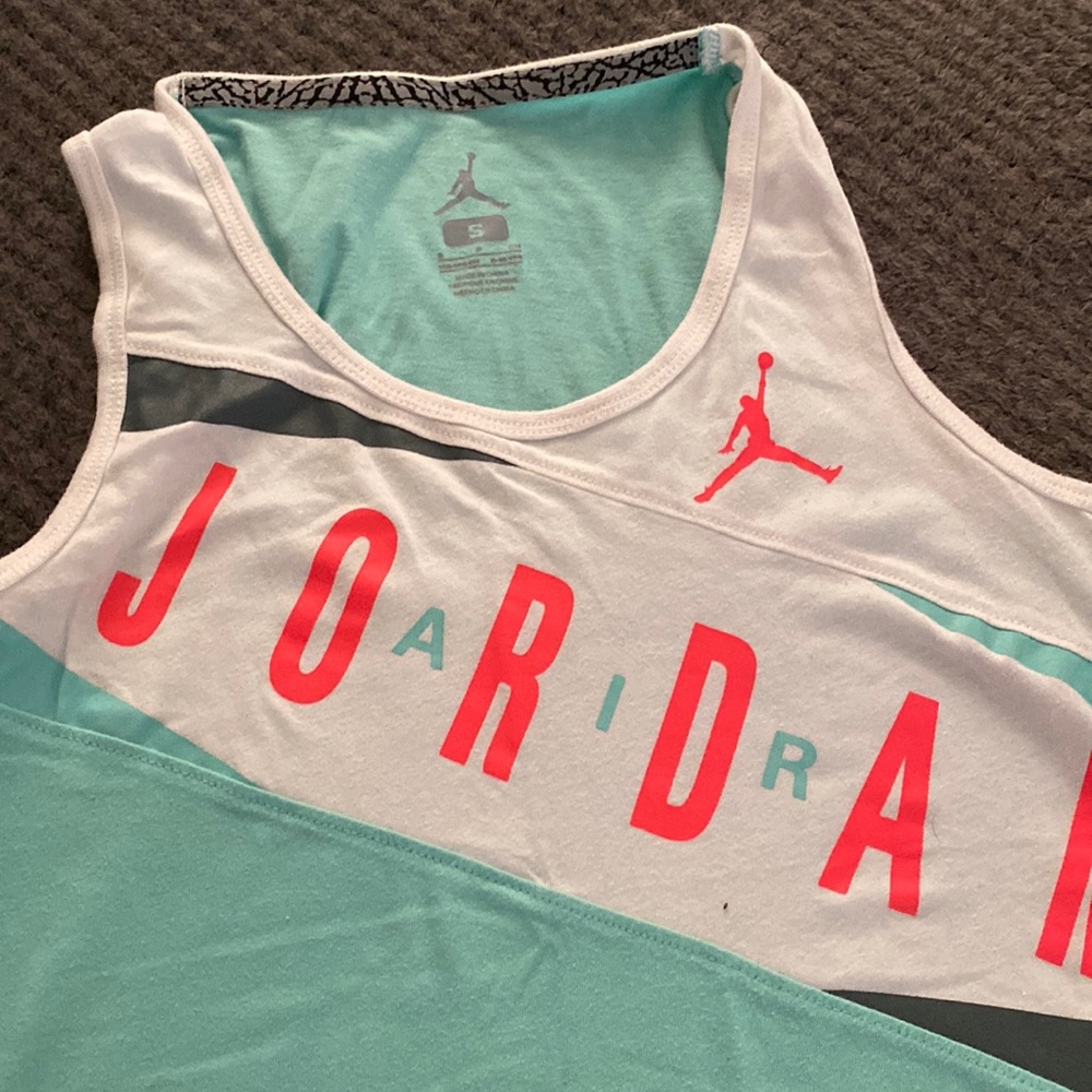 Boys Jordan tank 8/10 (Small)